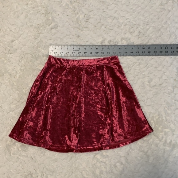 Forever 21 Pink Crushed Velvet Skirt - Picture 3 of 4